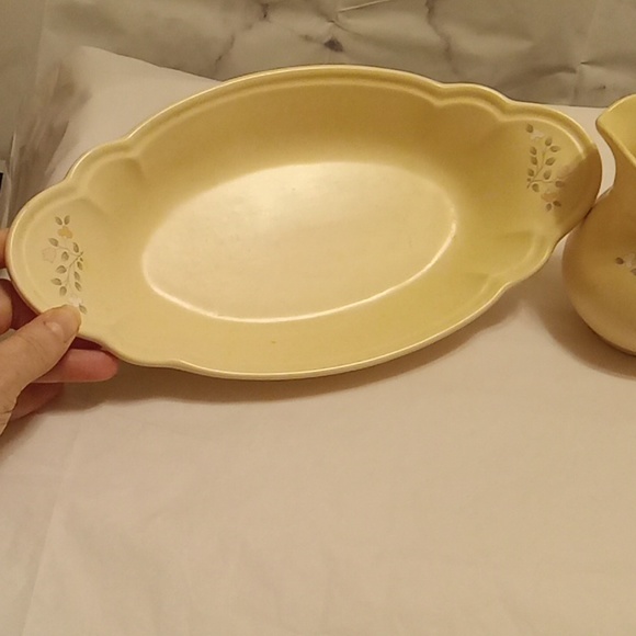 Pfaltzgraff Rememberance 2 piece - Picture 2 of 5